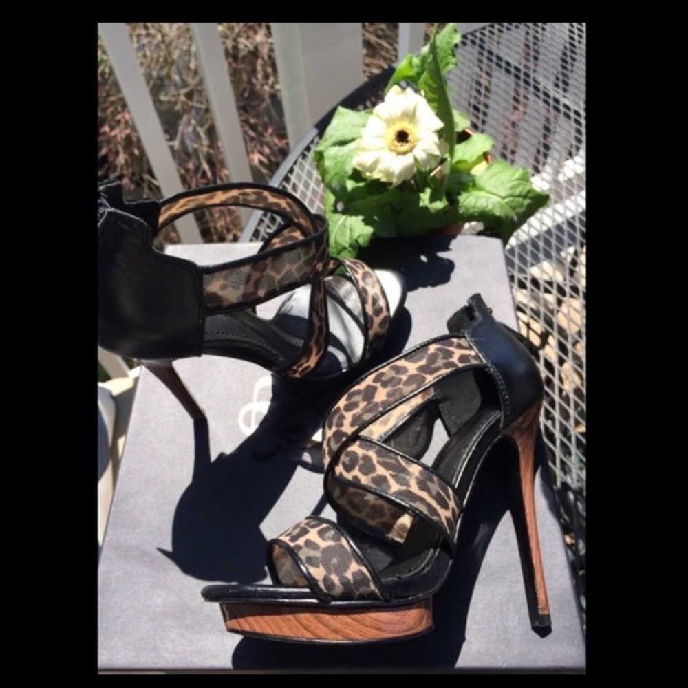 Leopard Zip Up Heels
